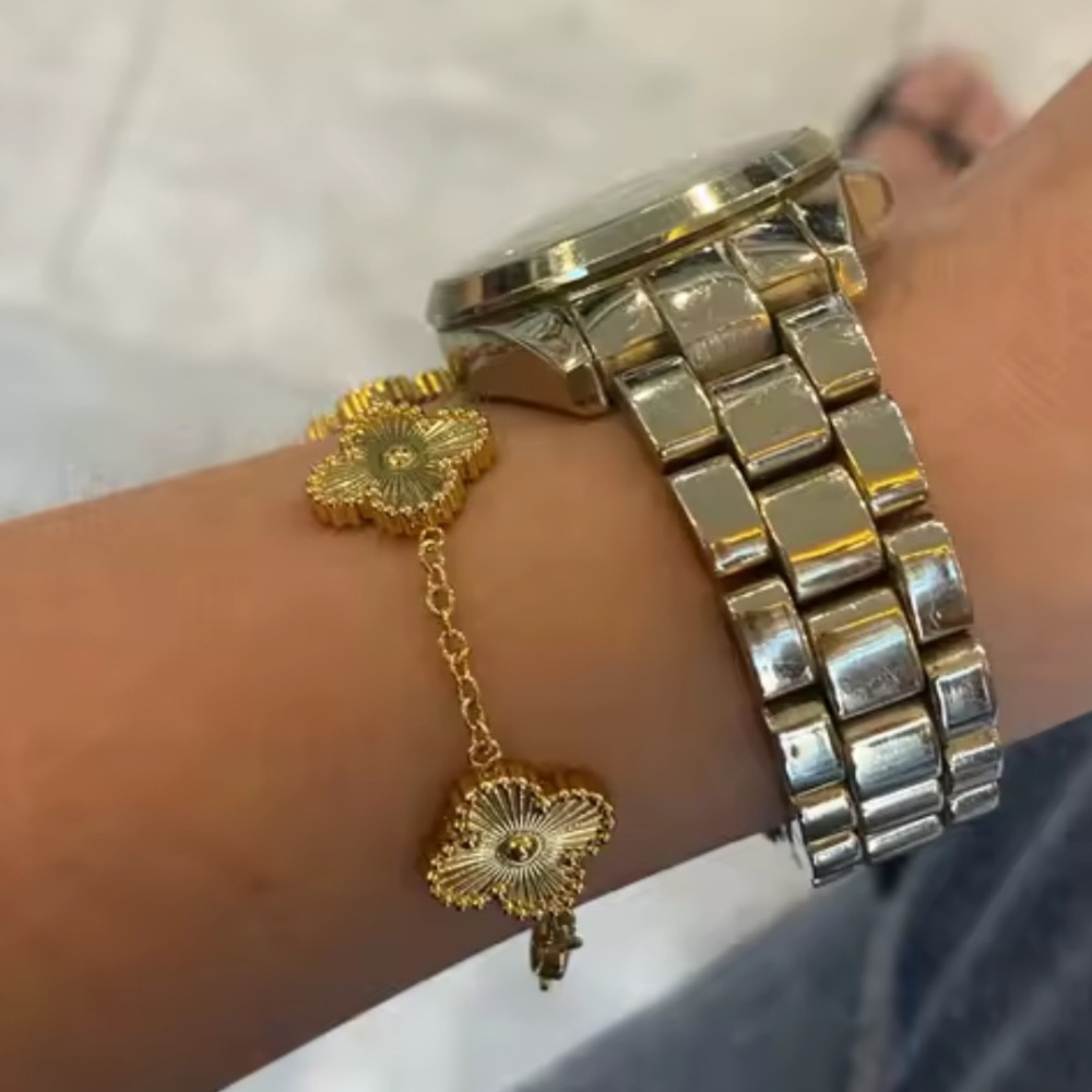 18K Gold floral bracelet Stainless Steel Clover Flower Luxury Look - Picture 6 of 12